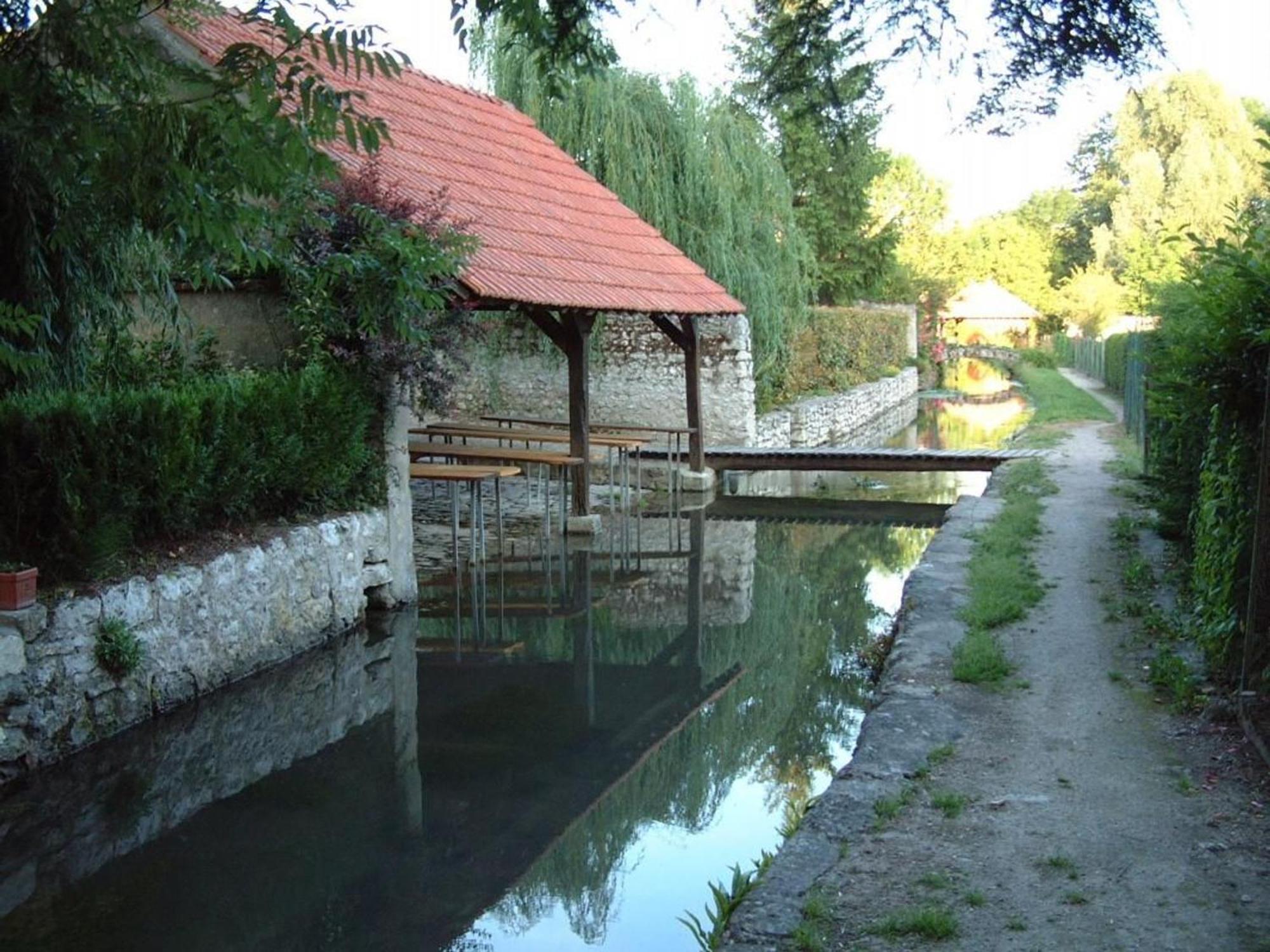 Bed and Breakfast Charme Au Coeur Des Chateaux De La Loire Avec Wifi - Fr-1-590-305 Tavers Zewnętrze zdjęcie